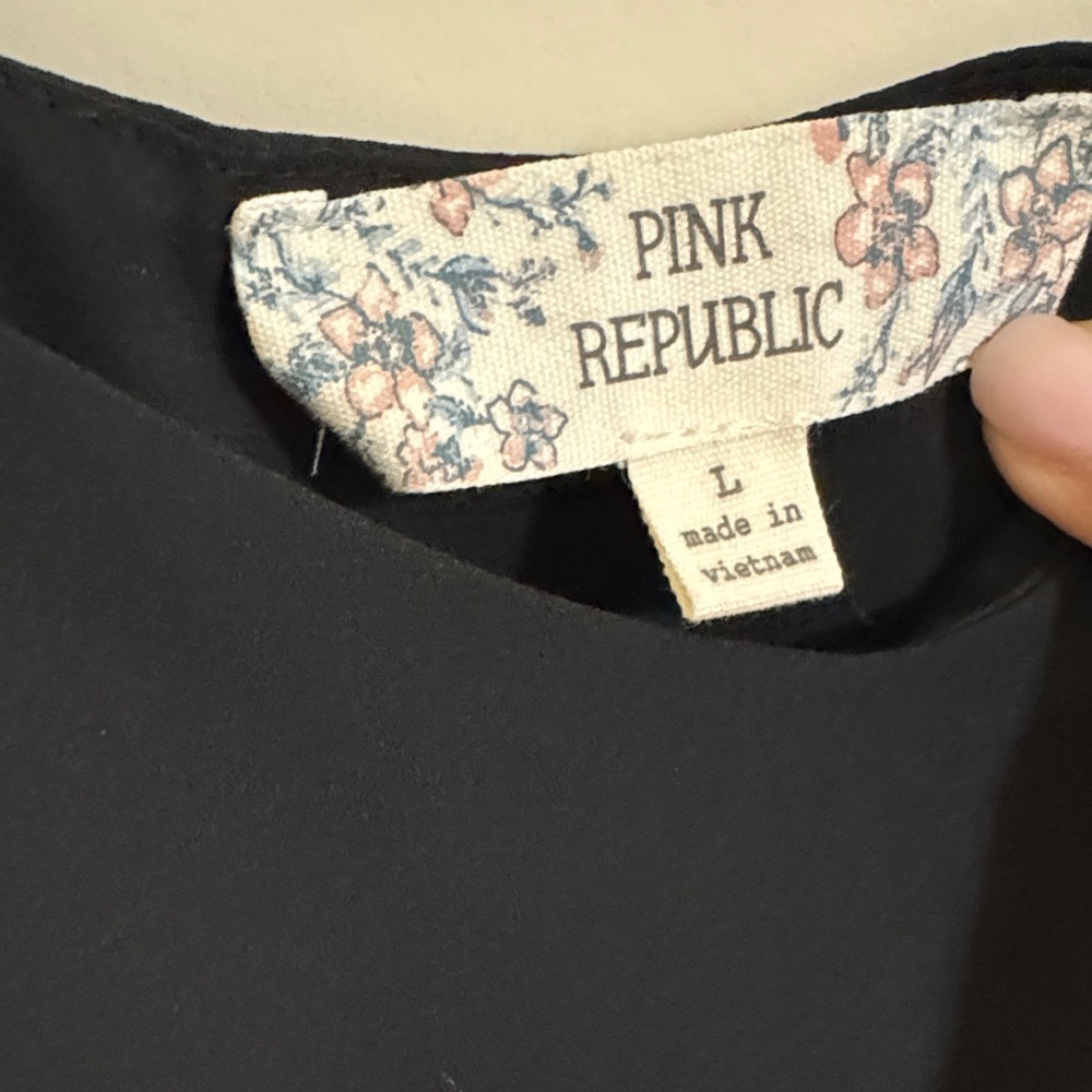 Pink Republic Black Spaghetti Strap Chiffon Double Layered Top - Large